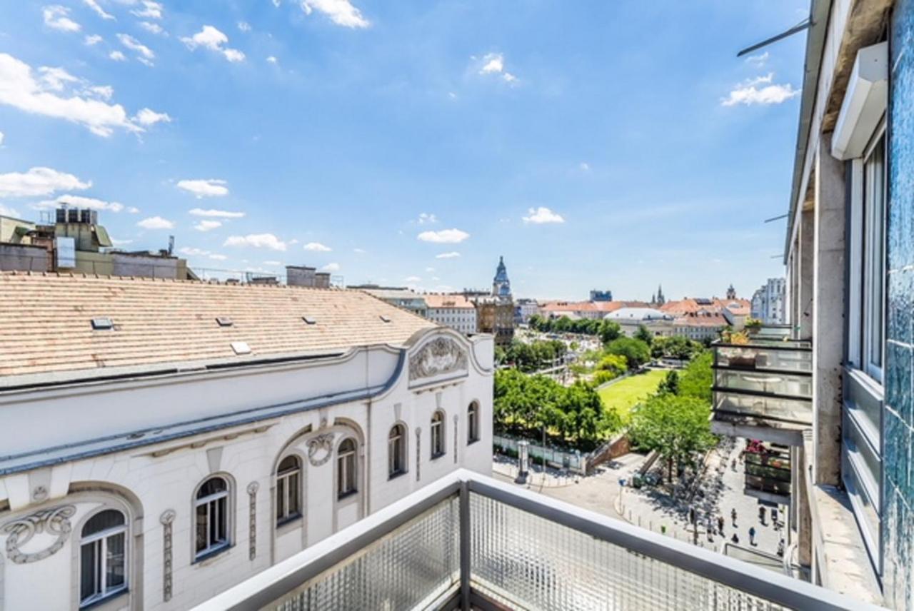 Breathless Basilika View Elegant Flat With Balcony Need Reservation X Free Parking Budapeste Exterior foto