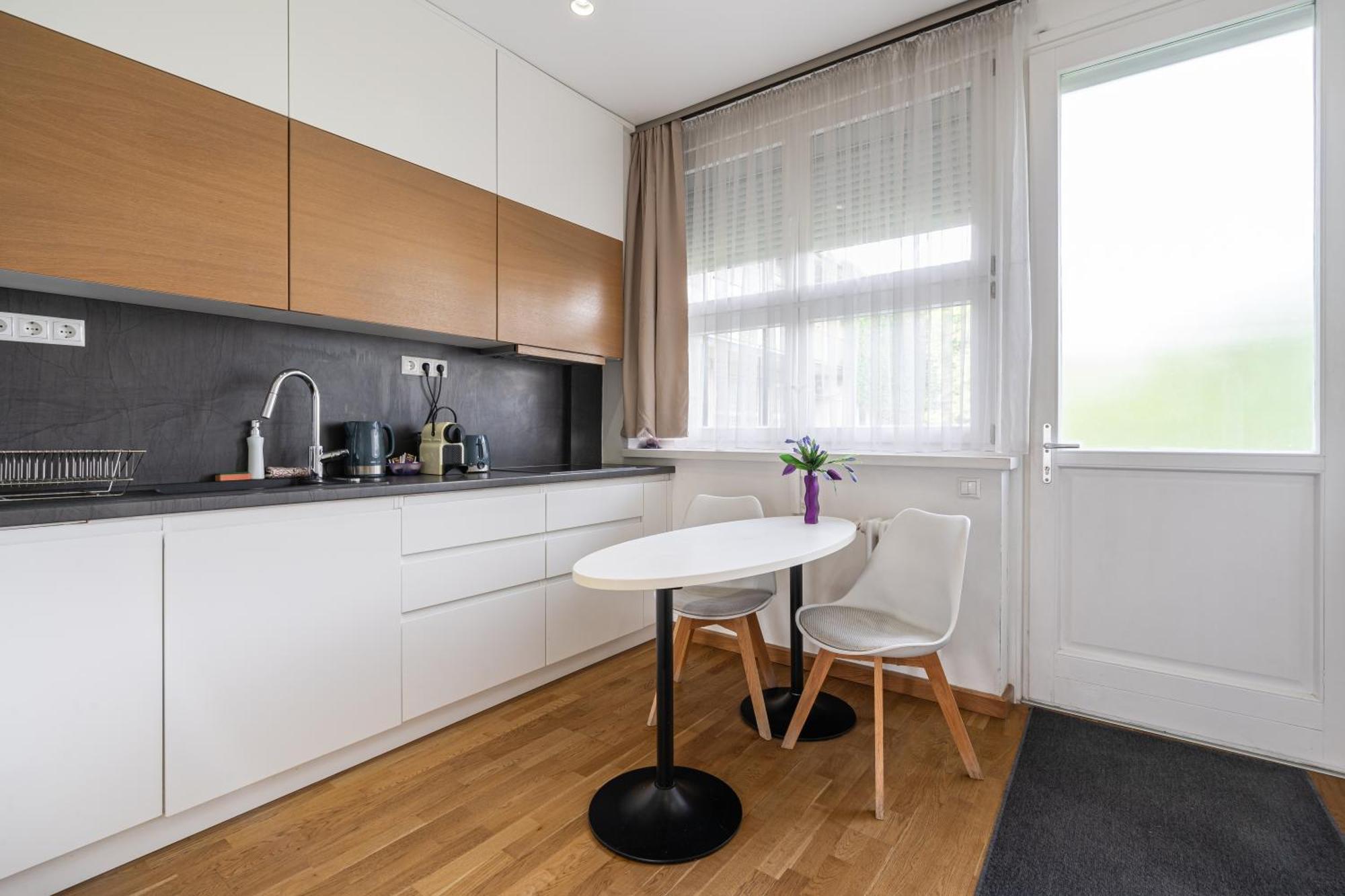 Breathless Basilika View Elegant Flat With Balcony Need Reservation X Free Parking Budapeste Exterior foto